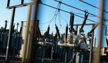 Poste électrique haute tension